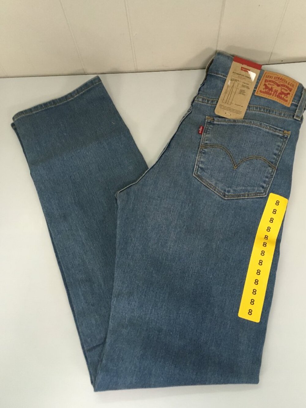 NEW NWT Levi's 314 Shaping Jeans Women's Size 29 x 32